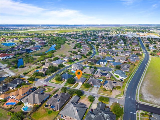 7609 Loire Blvd, Corpus Christi, TX 78414