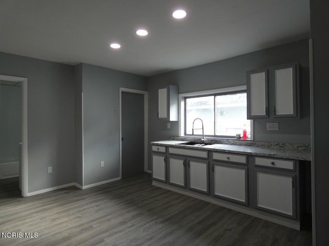237 Yondota Street, Toledo, OH 43605