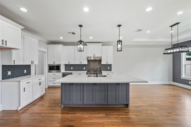 7938 Turquoise Lane, Houston, TX 77055