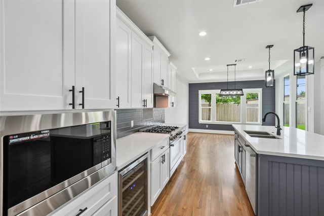 7938 Turquoise Lane, Houston, TX 77055