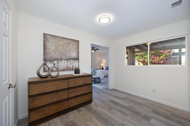 6716 Rinconada Dr, Citrus Heights, CA 95610