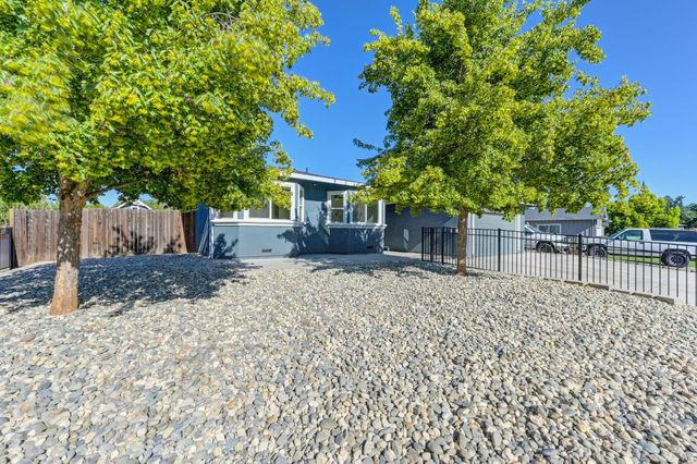 6716 Rinconada Dr, Citrus Heights, CA 95610