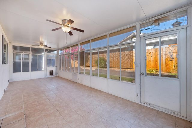 6716 Rinconada Dr, Citrus Heights, CA 95610