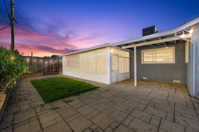6716 Rinconada Dr, Citrus Heights, CA 95610