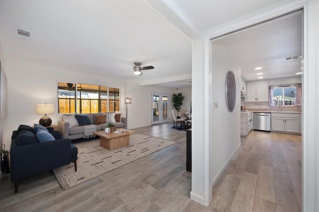 6716 Rinconada Dr, Citrus Heights, CA 95610