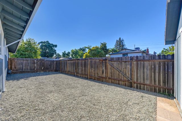6716 Rinconada Dr, Citrus Heights, CA 95610