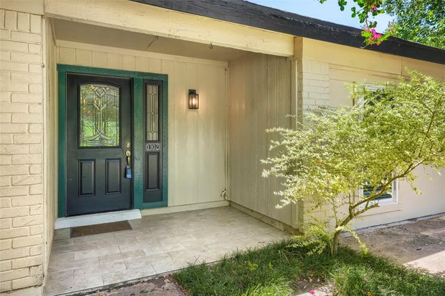 1302 Cedar Park DR, Cedar Park, TX 78613
