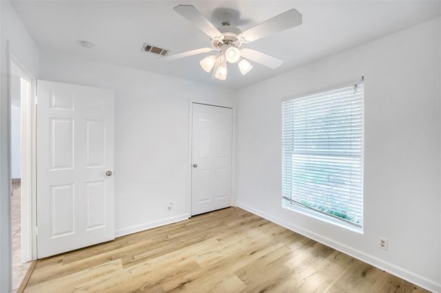 1302 Cedar Park DR, Cedar Park, TX 78613