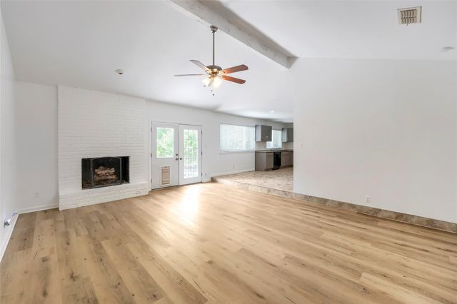 1302 Cedar Park DR, Cedar Park, TX 78613