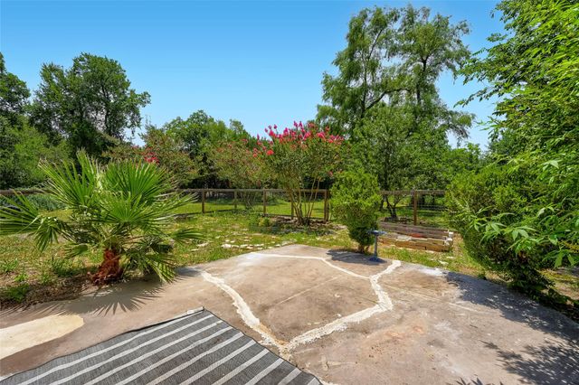 1302 Cedar Park DR, Cedar Park, TX 78613