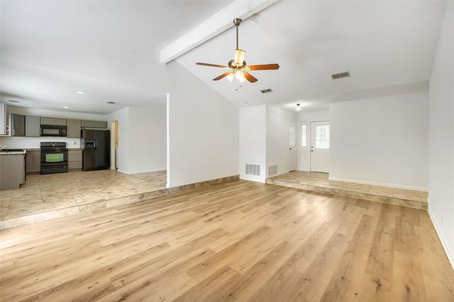 1302 Cedar Park DR, Cedar Park, TX 78613