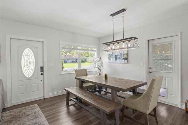 2205 W Pineridge Court, Delray Beach, FL 33444