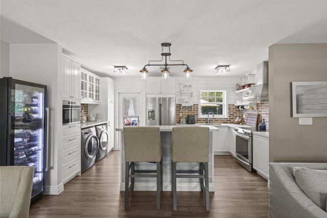 2205 W Pineridge Court, Delray Beach, FL 33444