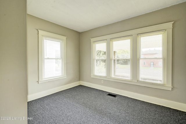 1114 Cecil Ave, Louisville, KY 40211