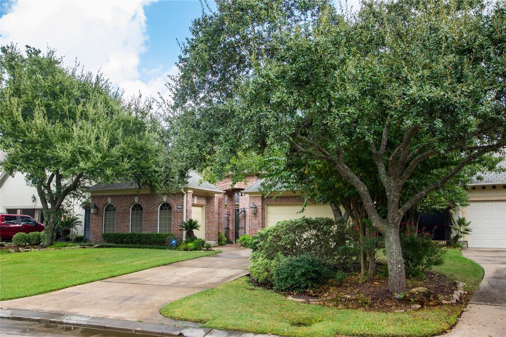 3039 Bonnebridge Way Blvd Boulevard, Houston, TX 77082