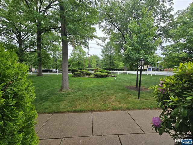 230 Lafayette Place 3D, Englewood, NJ 07631