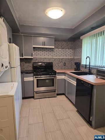 230 Lafayette Place 3D, Englewood, NJ 07631