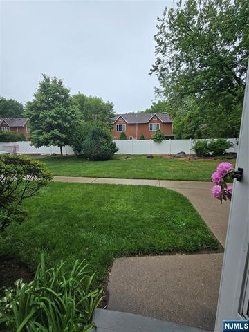 230 Lafayette Place 3D, Englewood, NJ 07631