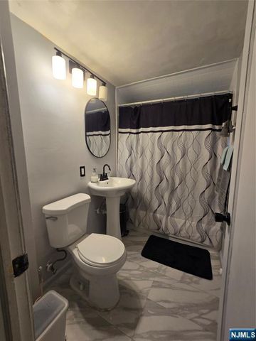230 Lafayette Place 3D, Englewood, NJ 07631
