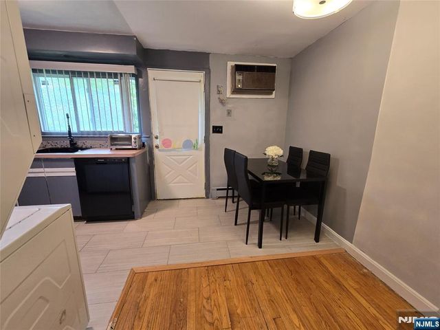 230 Lafayette Place 3D, Englewood, NJ 07631