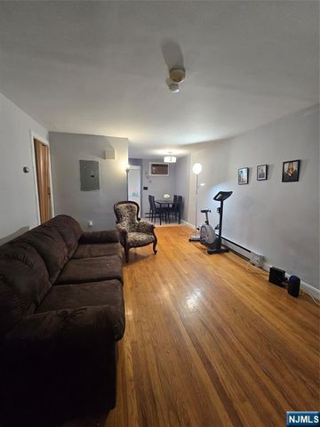 230 Lafayette Place 3D, Englewood, NJ 07631