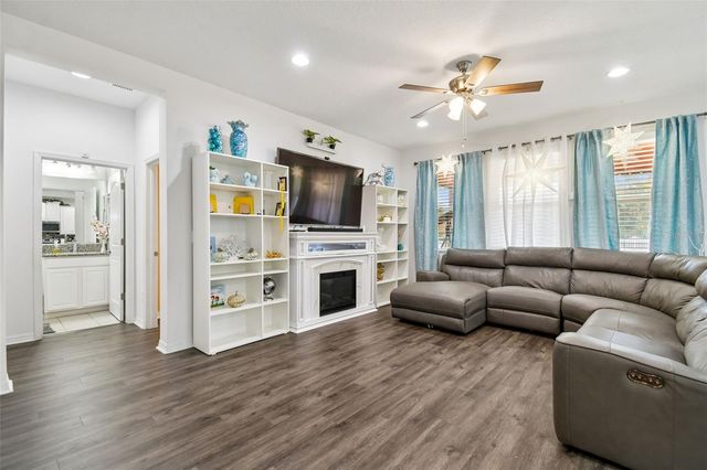 12112 LEDBURY COMMONS DRIVE, Gibsonton, FL 33534