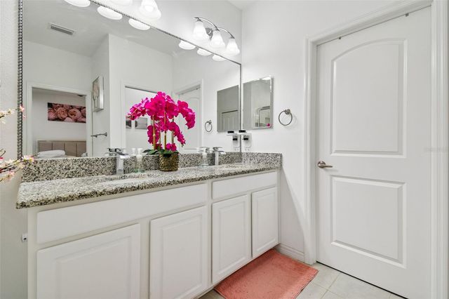 12112 LEDBURY COMMONS DRIVE, Gibsonton, FL 33534