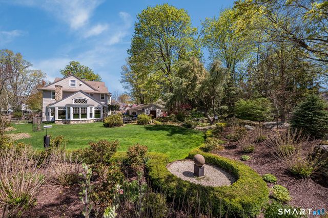 880 Boston Post Road, Madison, CT 06443