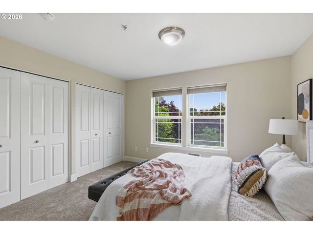 6747 N SALEM Ave, Portland, OR 97203