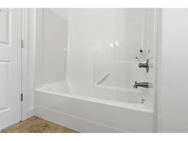 6747 N SALEM Ave, Portland, OR 97203