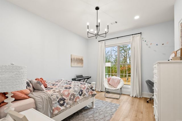 2990 Orchard View Drive, Conway, AR 72034