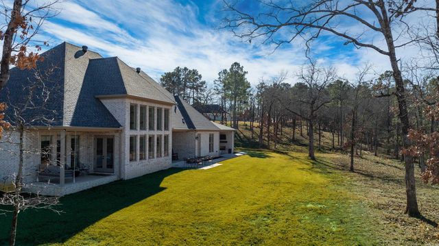 2990 Orchard View Drive, Conway, AR 72034