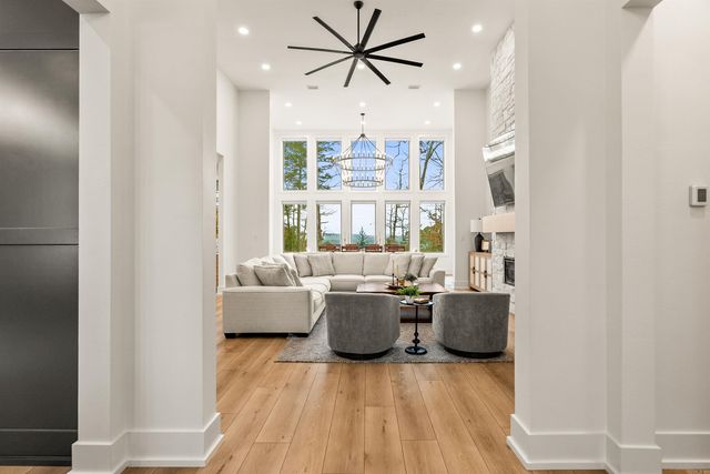 2990 Orchard View Drive, Conway, AR 72034