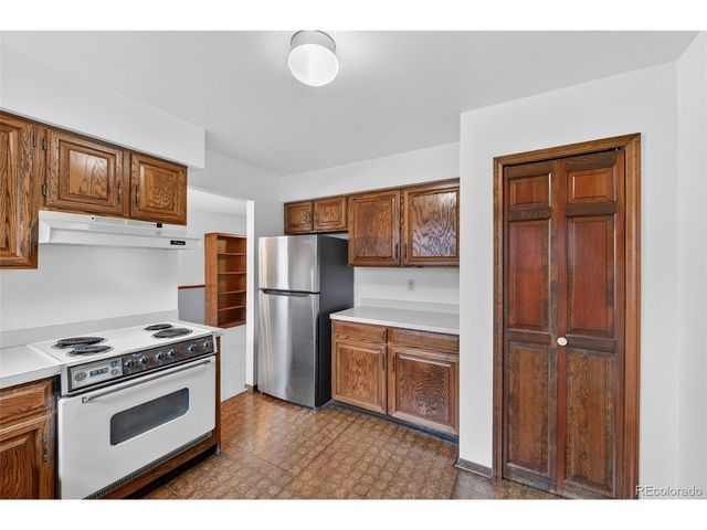 8672 E Amherst Dr F, Denver, CO 80231