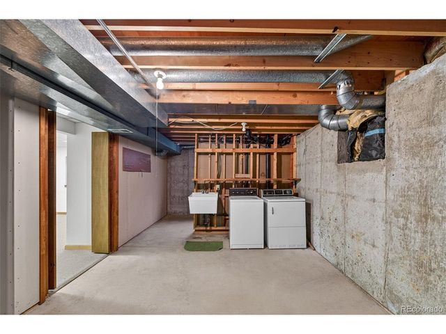 8672 E Amherst Dr F, Denver, CO 80231