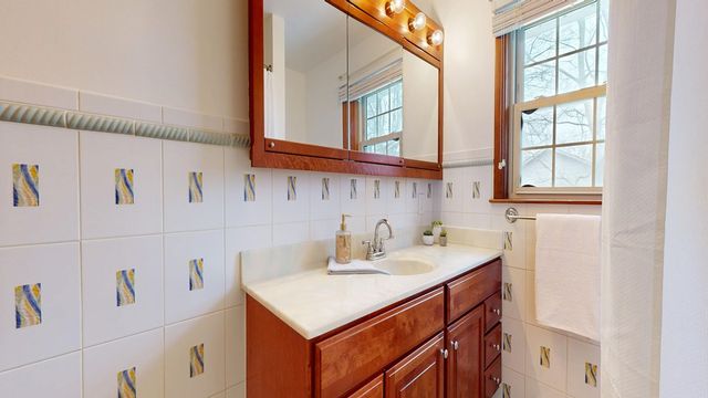 387 Auburn St, Mansfield, OH 44902