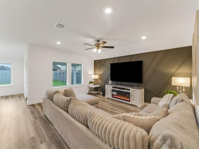 9515 Chelsea Street, Texas City, TX 77591
