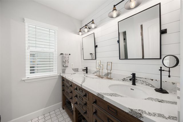 2911 Laurel Mist Court, Kingwood, TX 77345
