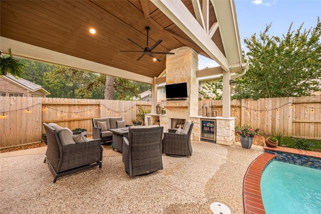 2911 Laurel Mist Court, Kingwood, TX 77345