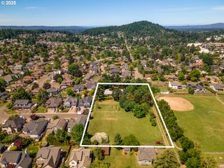 13513 Se 132ND Ave, Clackamas, OR 97015