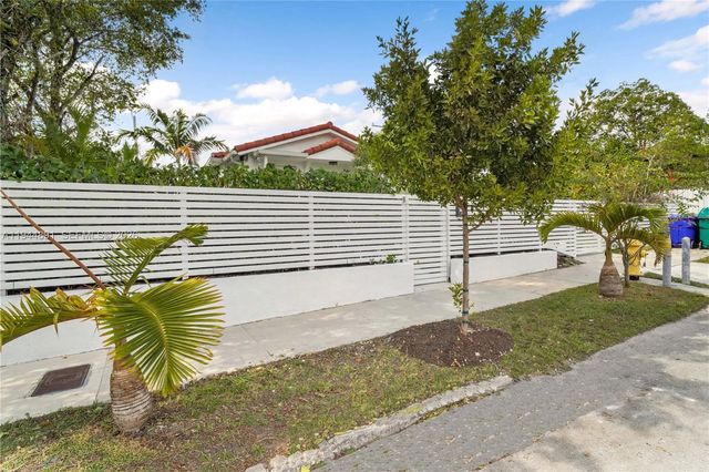 1450 SW 20th Ave -, Miami, FL 33145