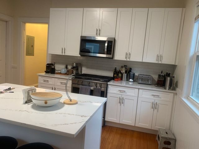 356 Harvard St 1, Cambridge, MA 02138