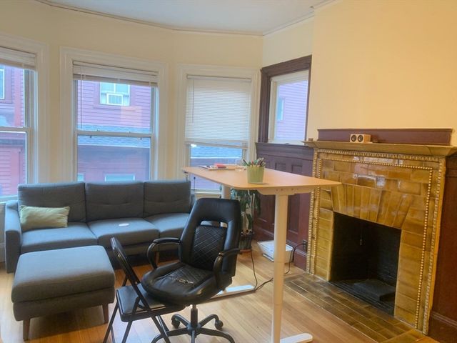 356 Harvard St 1, Cambridge, MA 02138