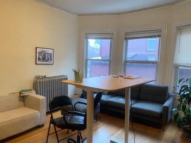 356 Harvard St 1, Cambridge, MA 02138