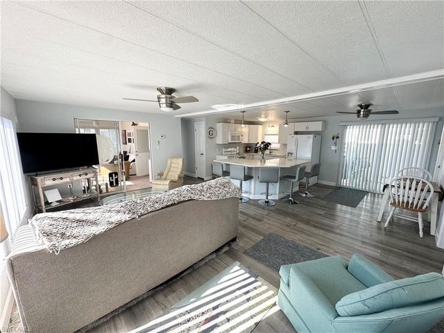 17860 Eglantine LN, Fort Myers Beach, FL 33931