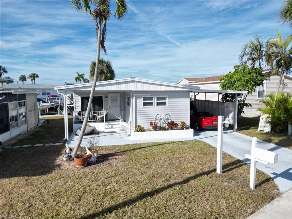 17860 Eglantine LN, Fort Myers Beach, FL 33931