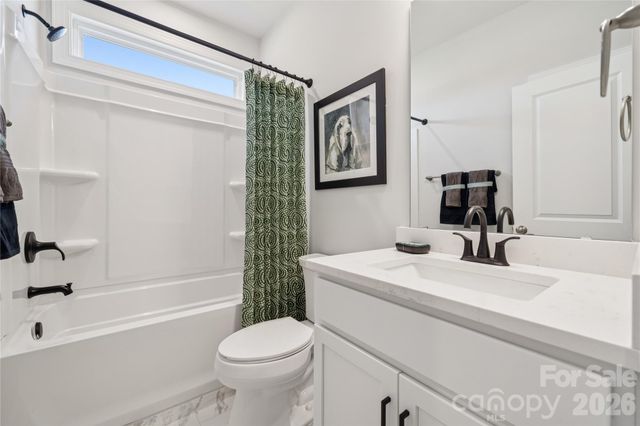 104 Coronado Avenue, Matthews, NC 28104