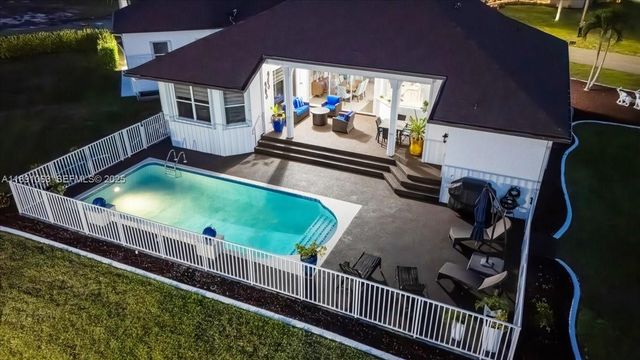 4213 Nw 28th Street, Matlacha, FL 33993