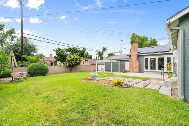 464 Cinderella Drive, Claremont, CA 91711