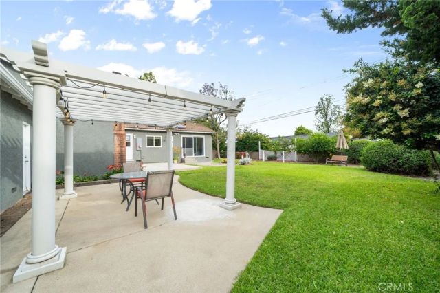 464 Cinderella Drive, Claremont, CA 91711